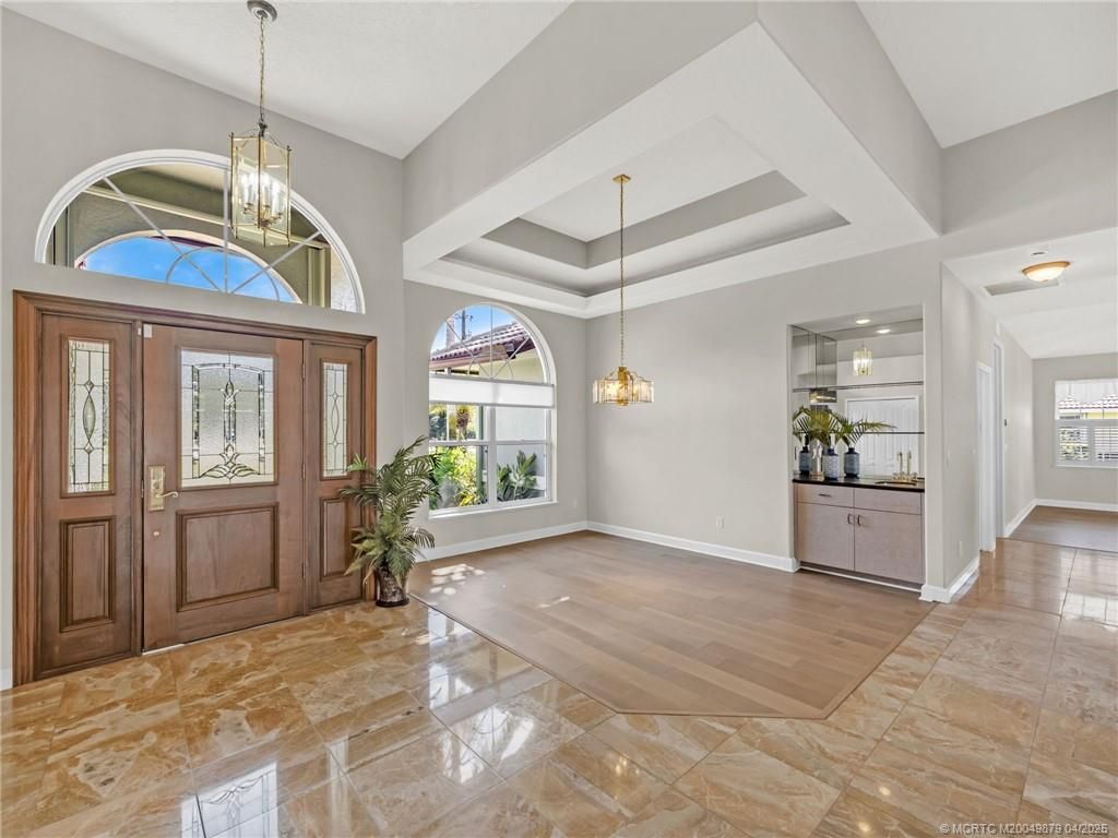Interior, Pendant Lights, Recessed Lighting, Wood Texture Flooring