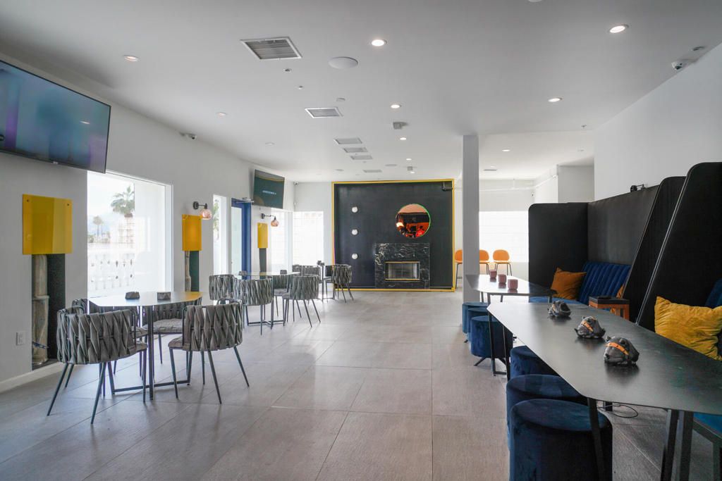 Dining room, Fireplace, Interior, Recessed Lighting