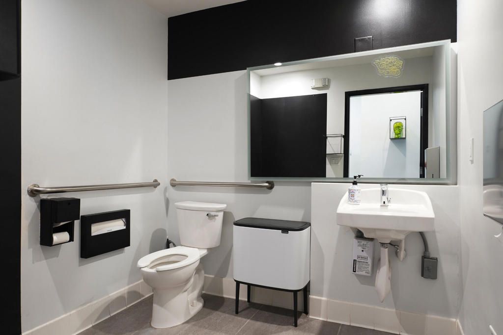 Bathroom, Interior, Recessed Lighting