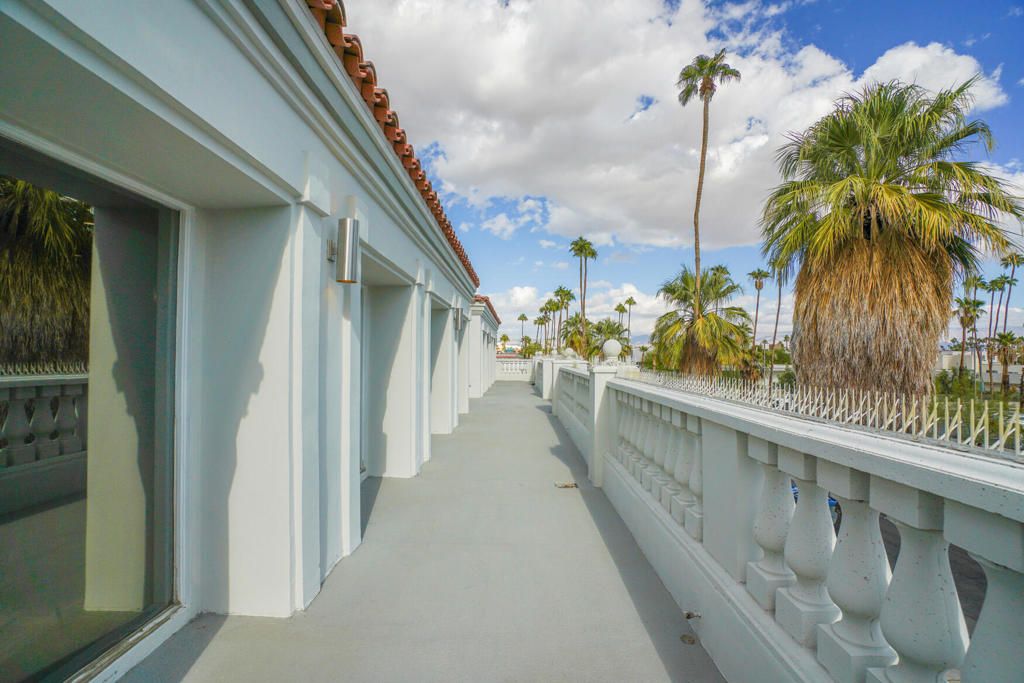 Exterior, Water
