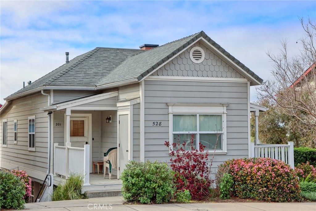 Exterior, Facade, American Craftsman