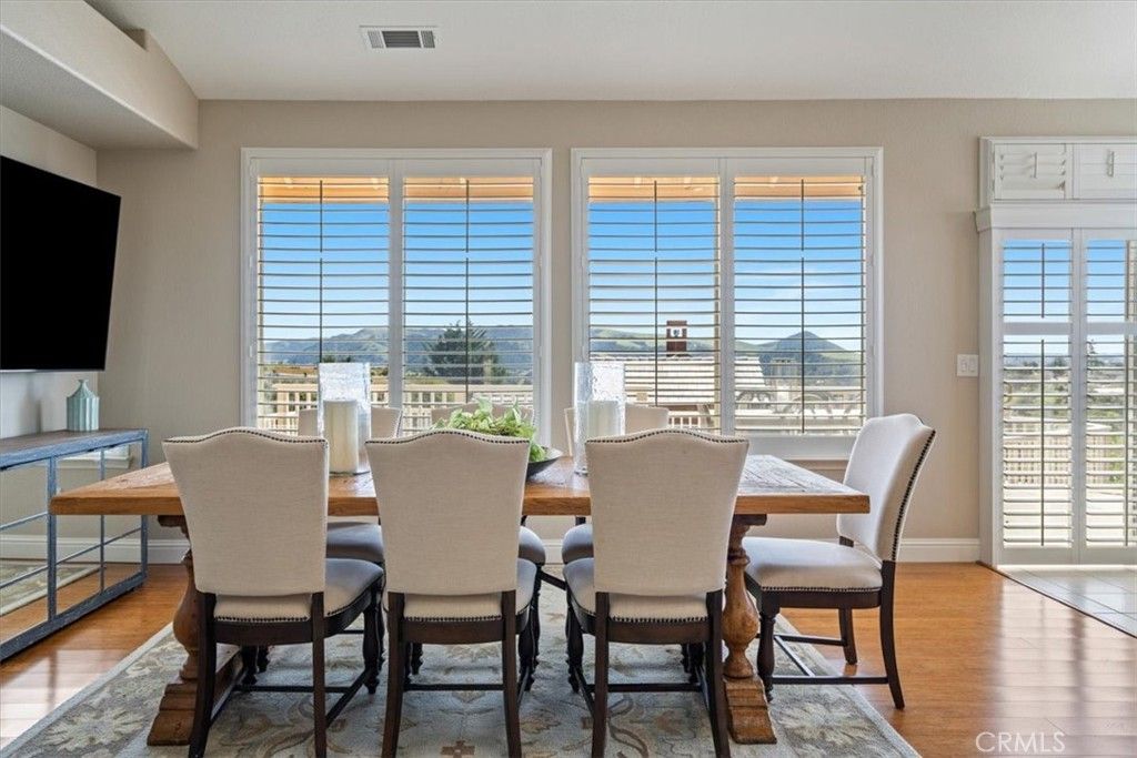 Dining room, Interior, Wood Texture Flooring