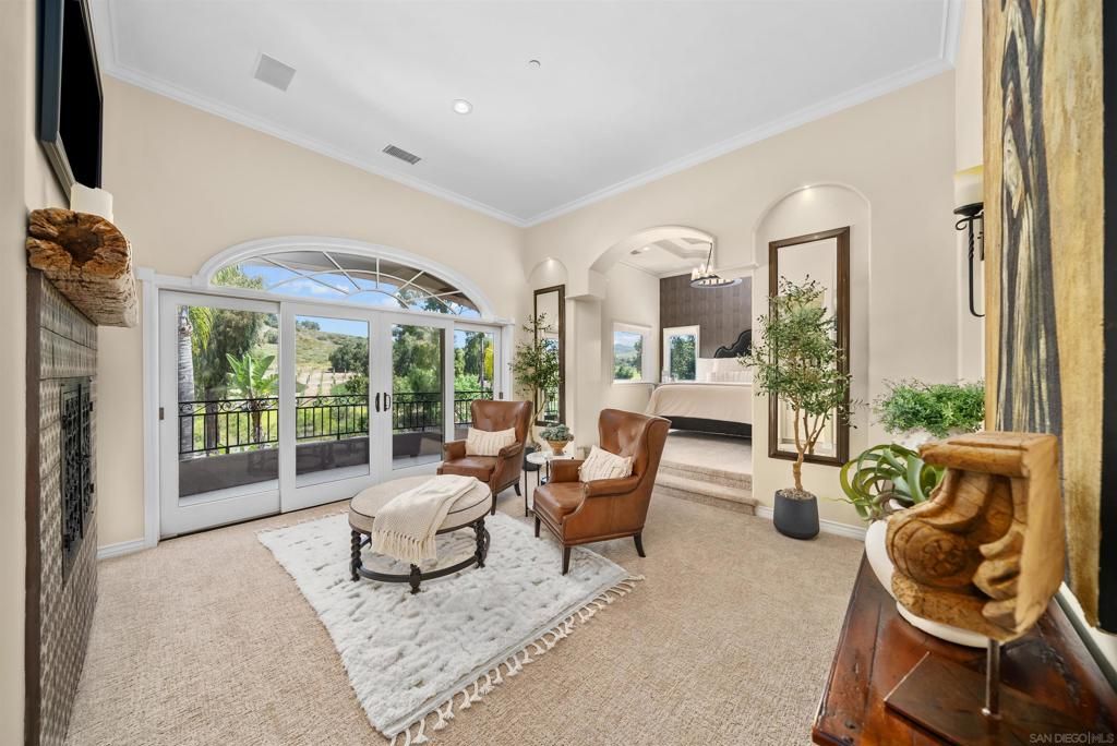 Fireplace, Interior, Living room, Recessed Lighting
