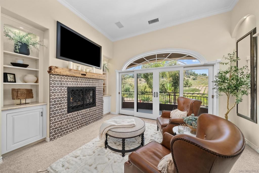 Fireplace, Interior, Living room
