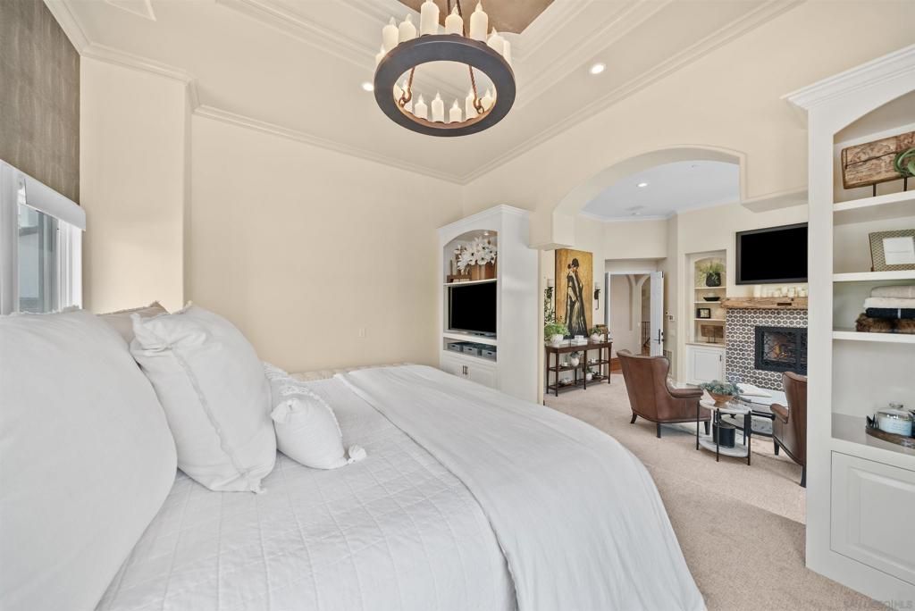 Bedroom, Fireplace, Interior, Recessed Lighting