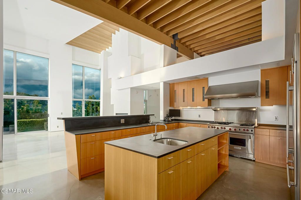 Interior, Kitchen, Stainless Steel Appliances, Wooden Beams, Wooden Ceilings
