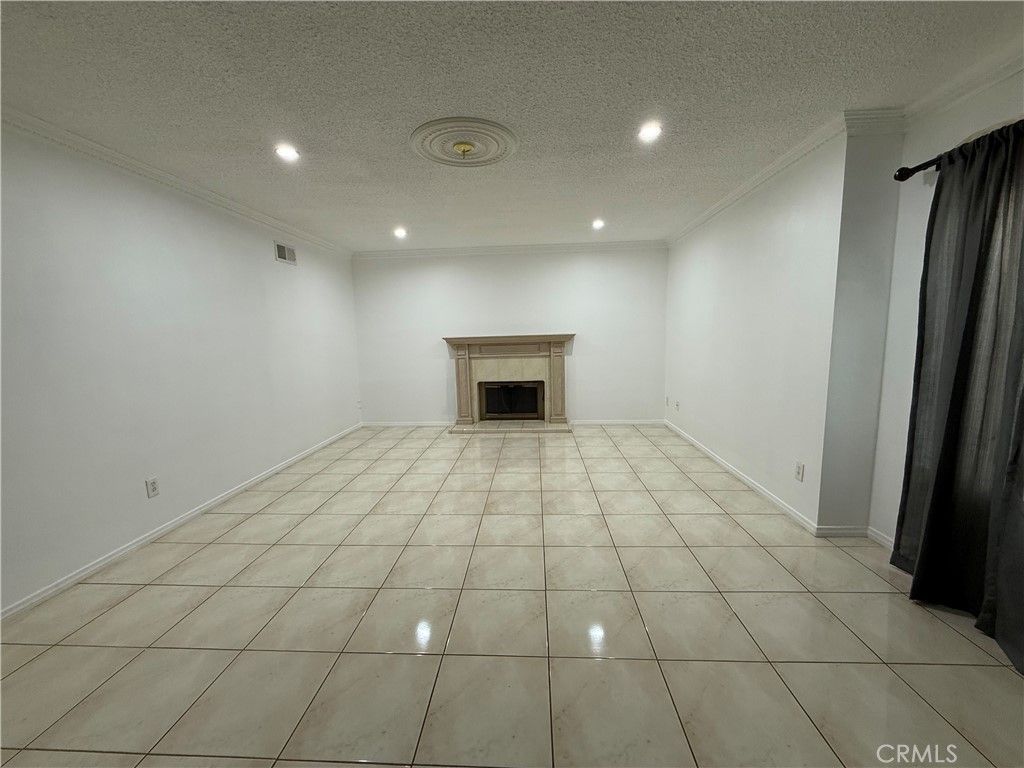 Empty room, Fireplace, Interior, Recessed Lighting