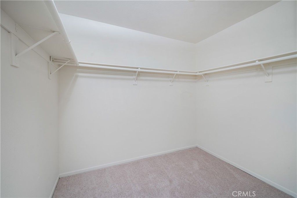 Empty room, Interior, Walk-in Closets