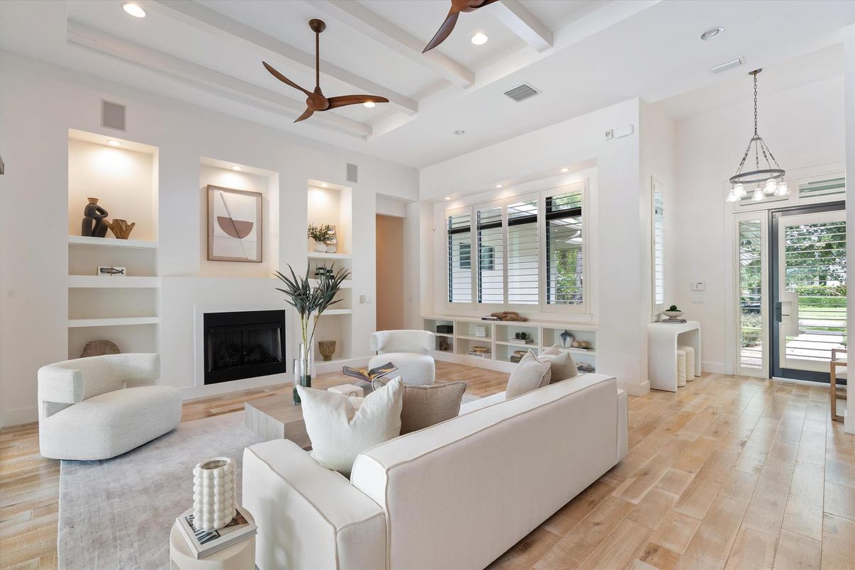 Fireplace, Interior, Living room, Pendant Lights, Recessed Lighting, Wood Texture Flooring