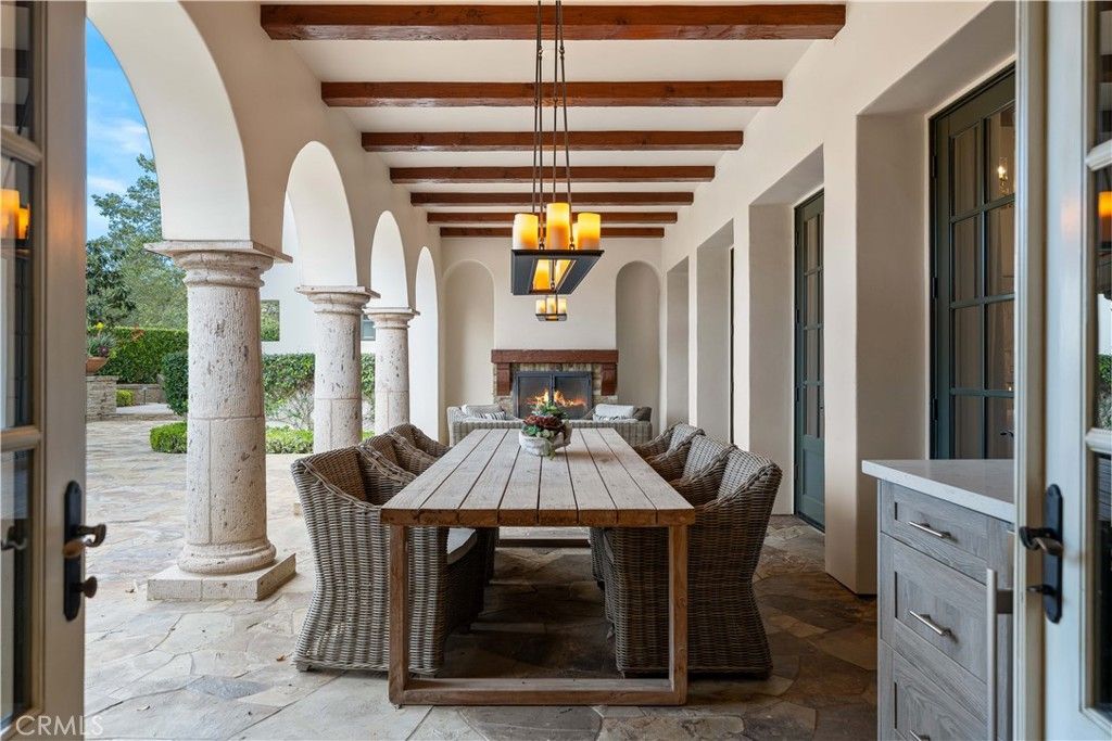 Exterior, Fireplace, Pendant Lights