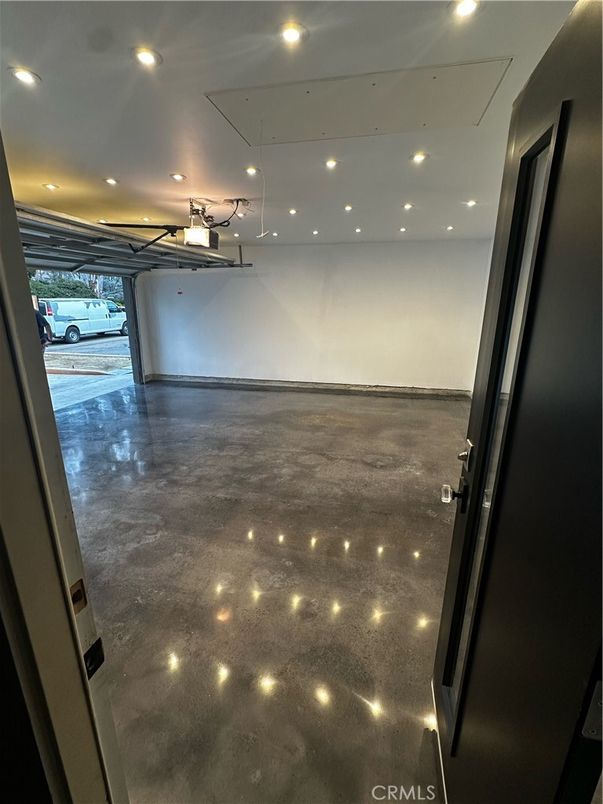Garage, Interior, Recessed Lighting