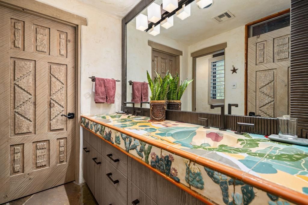 Bathroom, Interior, Tile Countertops