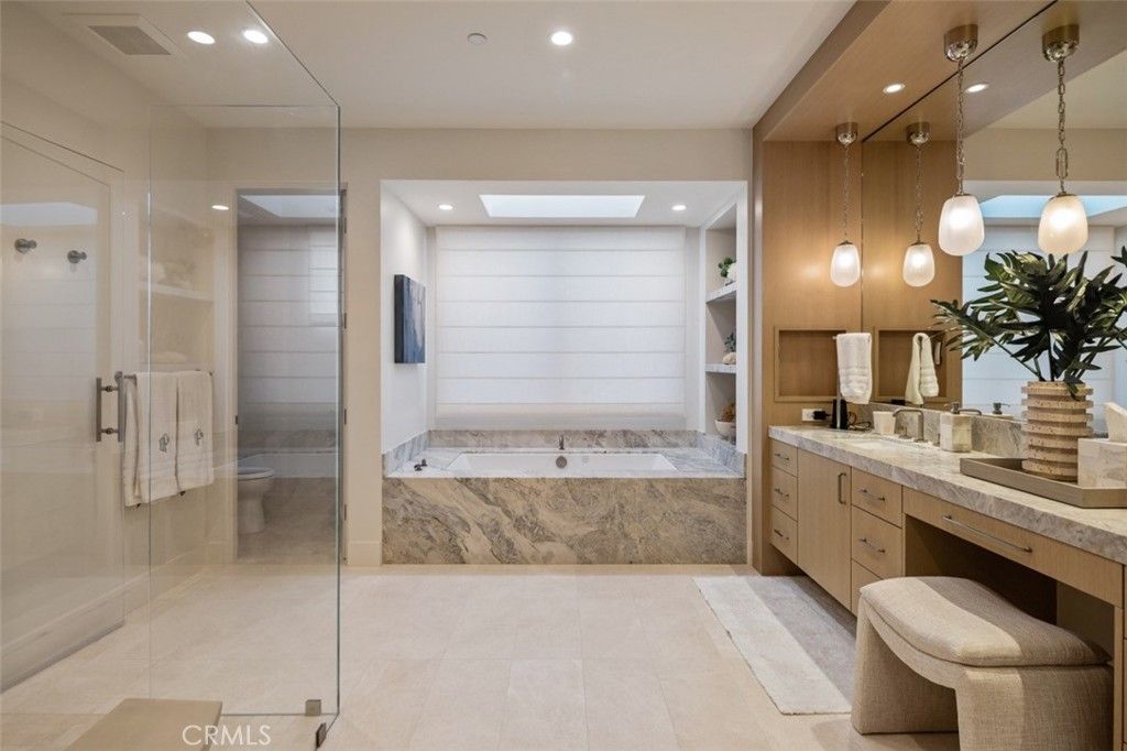 Bathroom, Glass Shower, Interior, Pendant Lights, Recessed Lighting