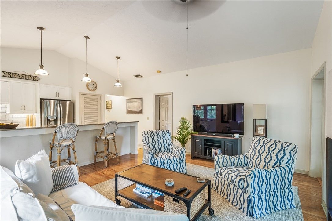 Interior, Kitchen, Living room, Pendant Lights, Stainless Steel Appliances, Wood Texture Flooring