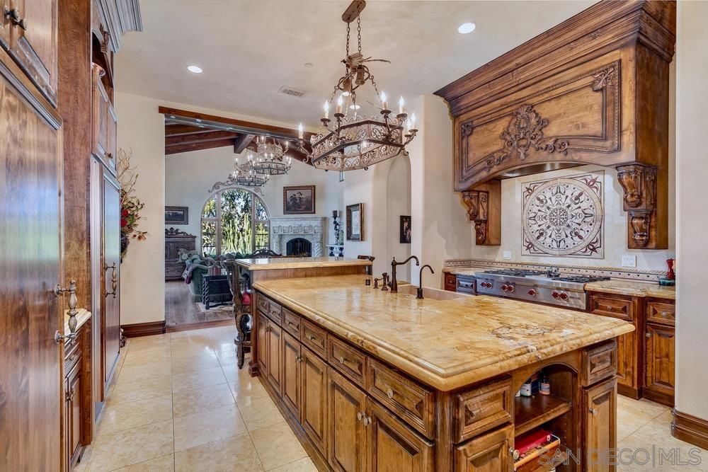 Chandelier, Fireplace, Interior, Kitchen, Recessed Lighting