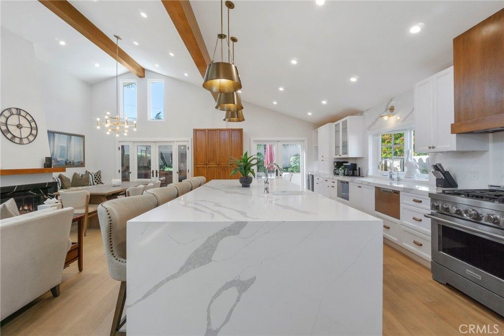Dining room, Interior, Kitchen, Pendant Lights, Recessed Lighting, Stainless Steel Appliances, Wooden Beams, Wood Texture Flooring
