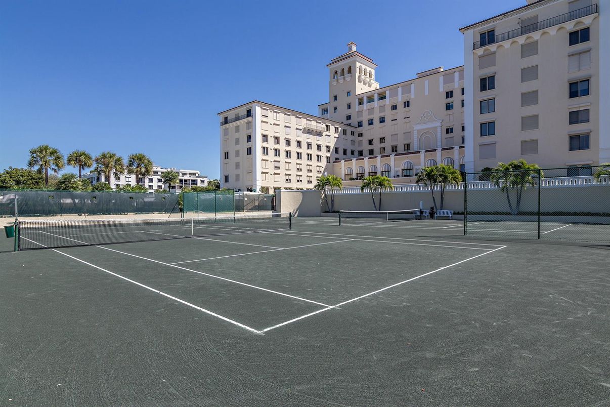 Exterior, Tennis Courts