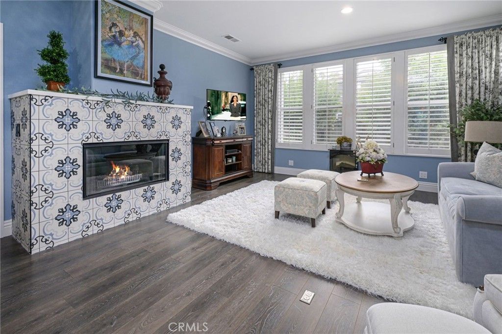 Fireplace, Interior, Recessed Lighting, Wood Texture Flooring