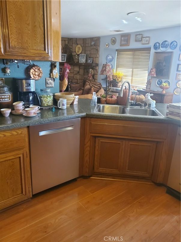Interior, Kitchen, Stone Walls, Wood Texture Flooring