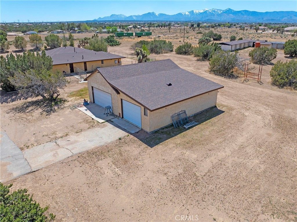 Exterior, Drone