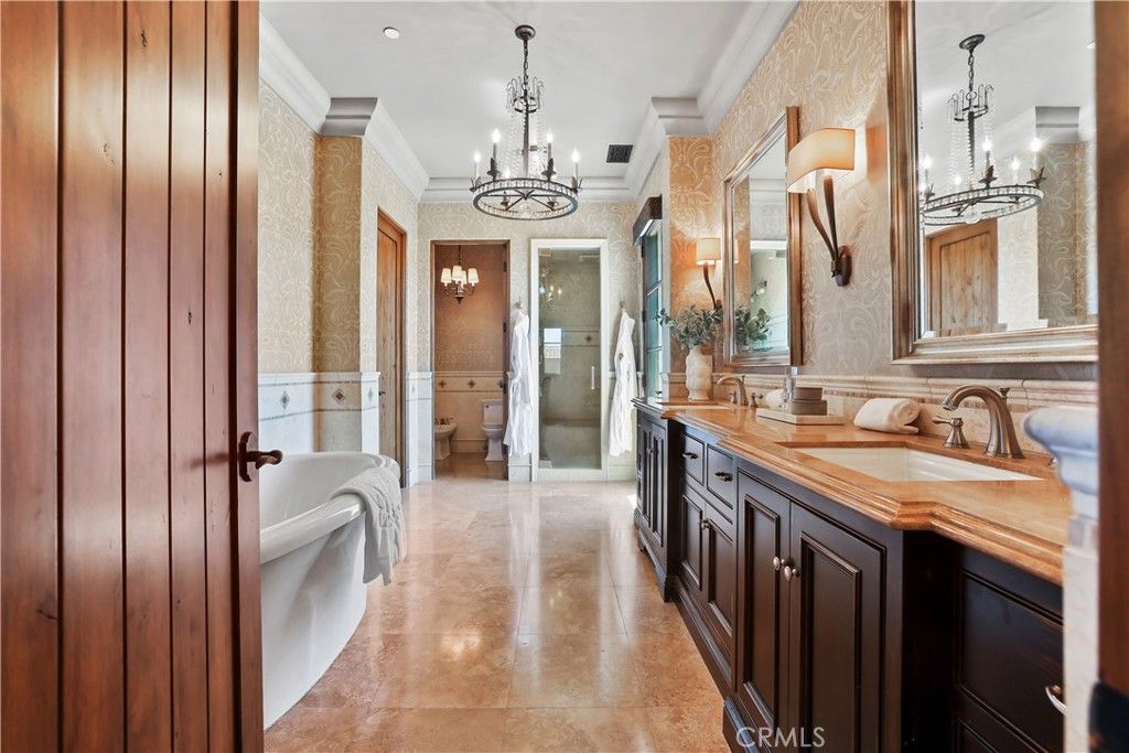 Bathroom, Chandelier, Dual Sink Vanities, Interior, Recessed Lighting