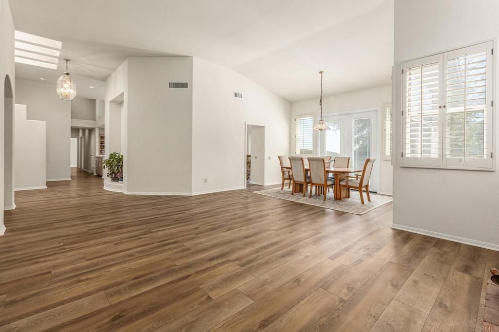 Chandelier, Dining room, Interior, Pendant Lights, Wood Texture Flooring
