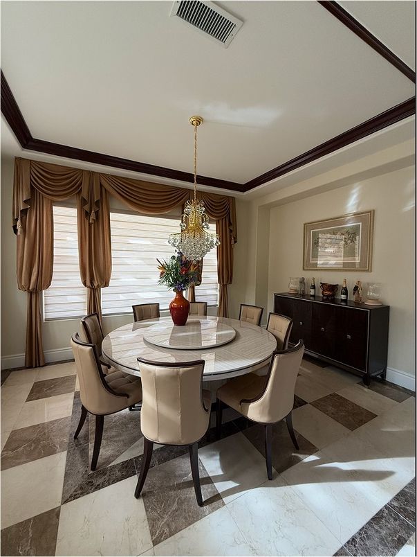 Chandelier, Dining room, Interior