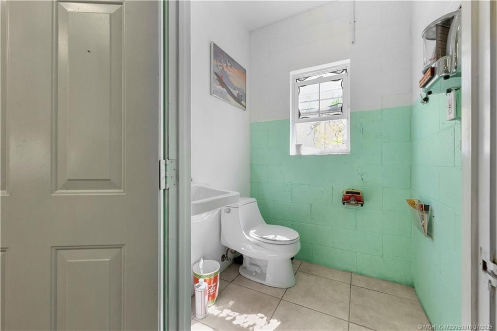 Bathroom, Interior