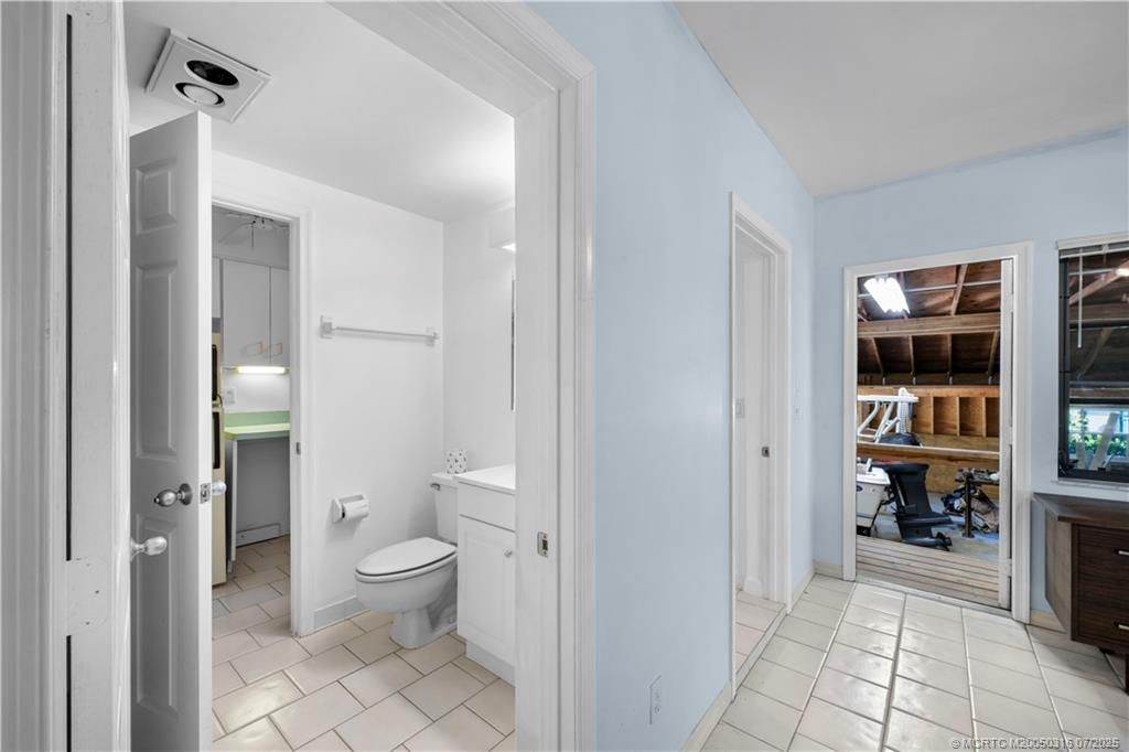 Bathroom, Interior