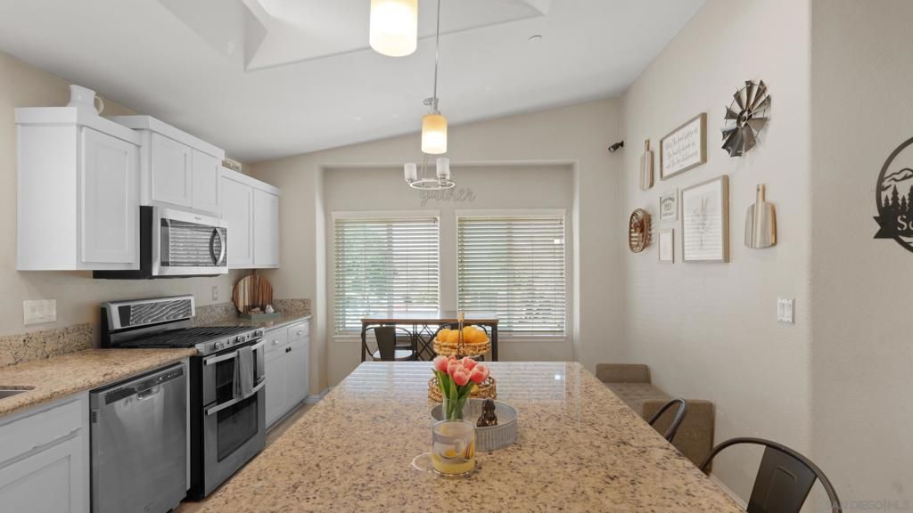 Dining room, Interior, Kitchen, Pendant Lights