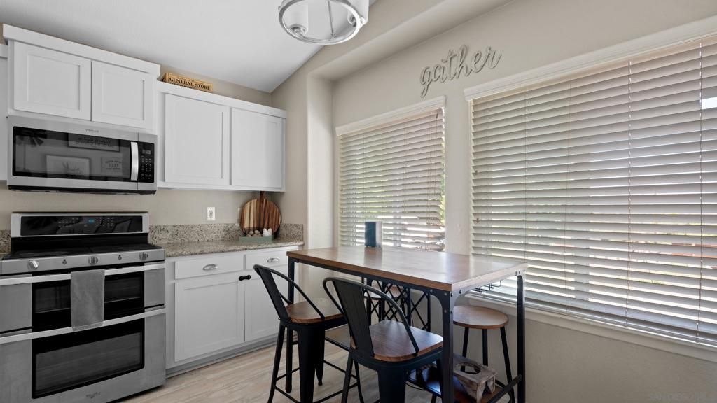 Dining room, Interior, Kitchen, Stainless Steel Appliances, Wood Texture Flooring