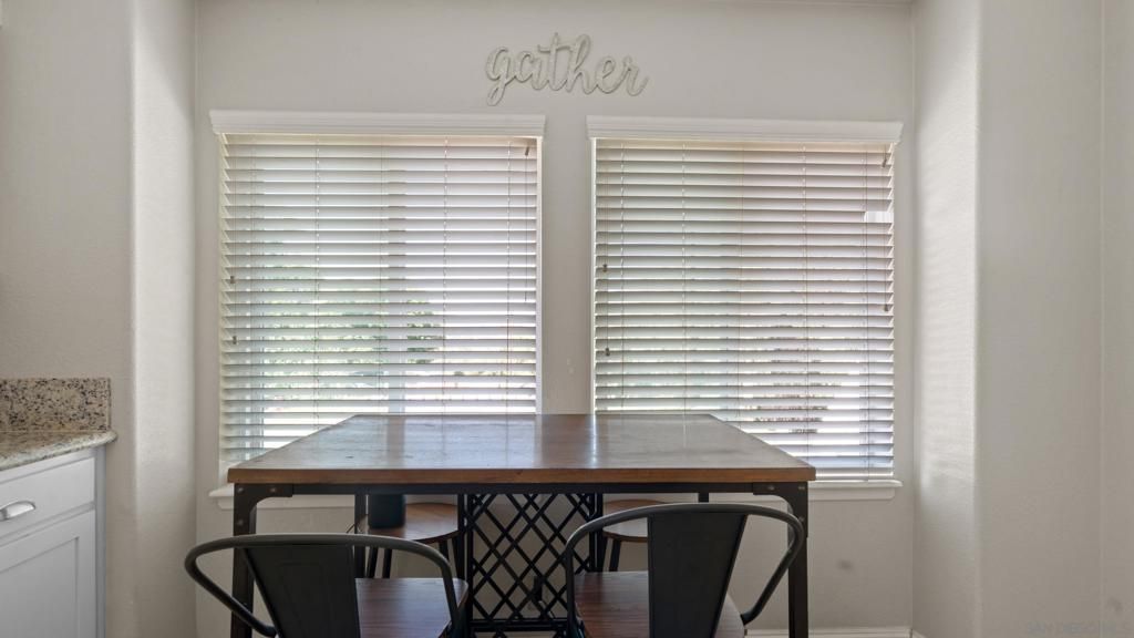 Dining room, Interior