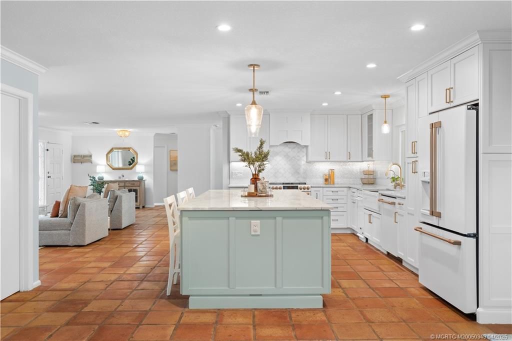 Dining room, Interior, Kitchen, Living room, Pendant Lights, Recessed Lighting