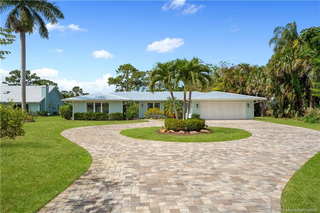 Backyard, Detached Garage, Exterior