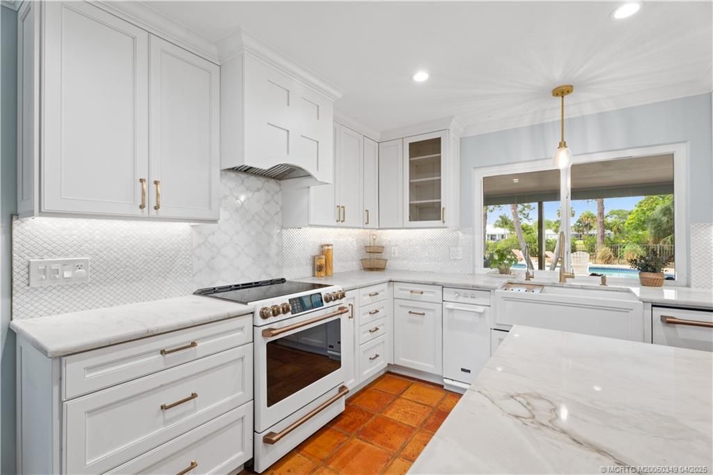 Interior, Kitchen, Pendant Lights, Recessed Lighting