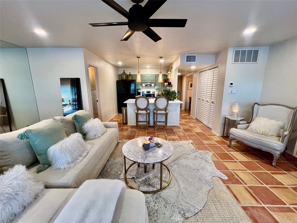 Interior, Kitchen, Living room, Pendant Lights, Recessed Lighting