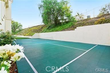 Exterior, Tennis Courts
