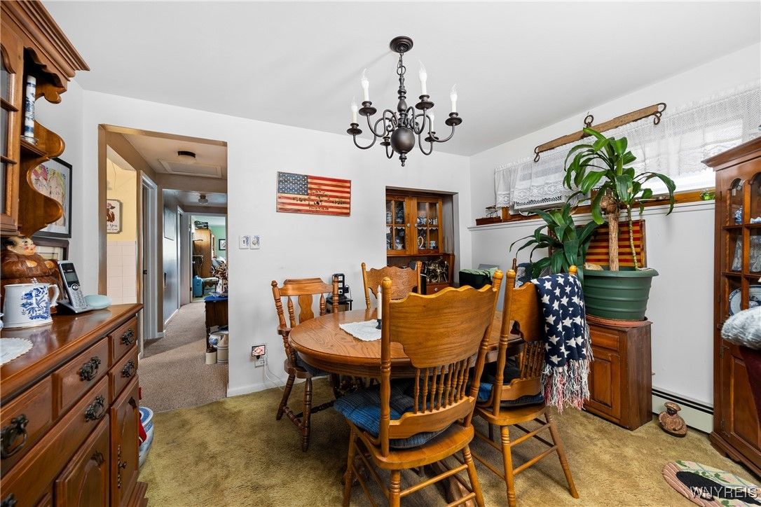 Chandelier, Dining room, Interior