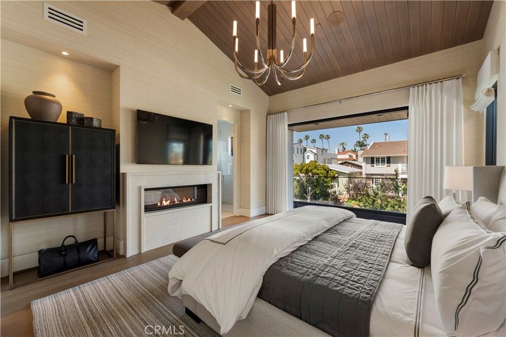 Bedroom, Chandelier, Fireplace, Interior, Recessed Lighting, Wooden Ceilings