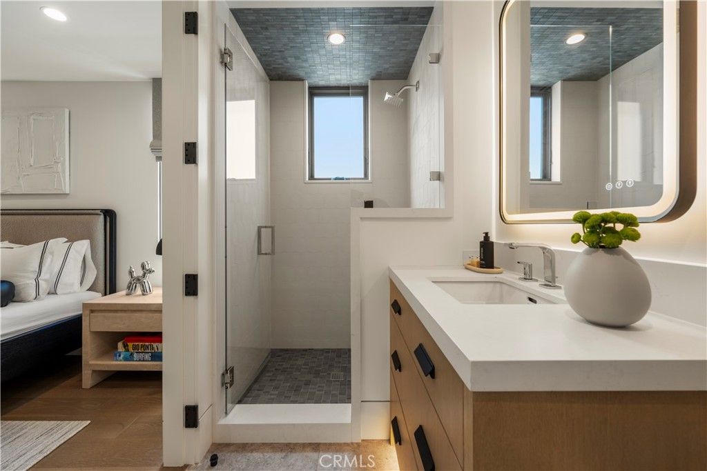 Bathroom, Bedroom, Dual Sink Vanities, Glass Shower, Interior, Recessed Lighting