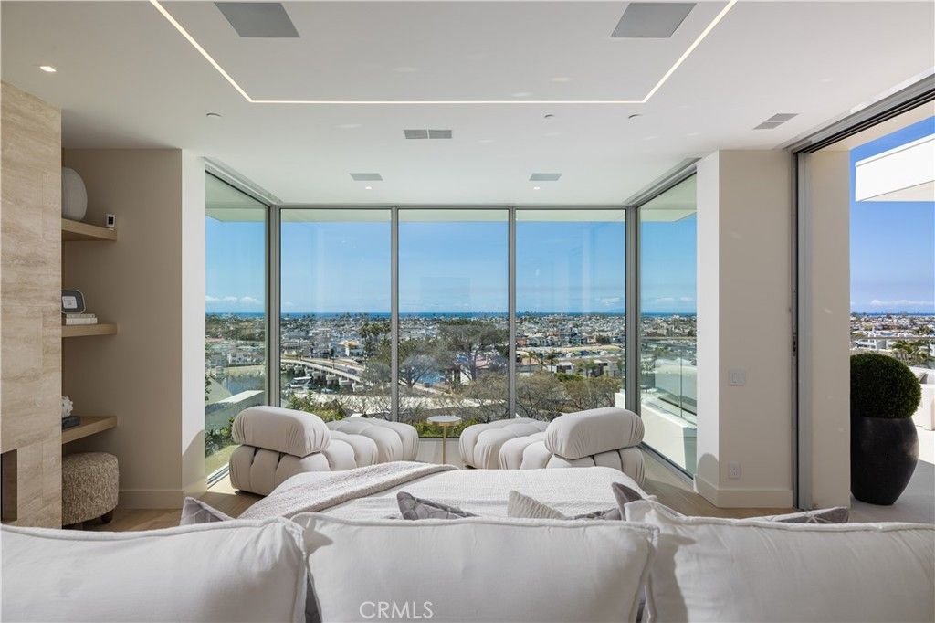 Interior, Living room, Recessed Lighting, Water