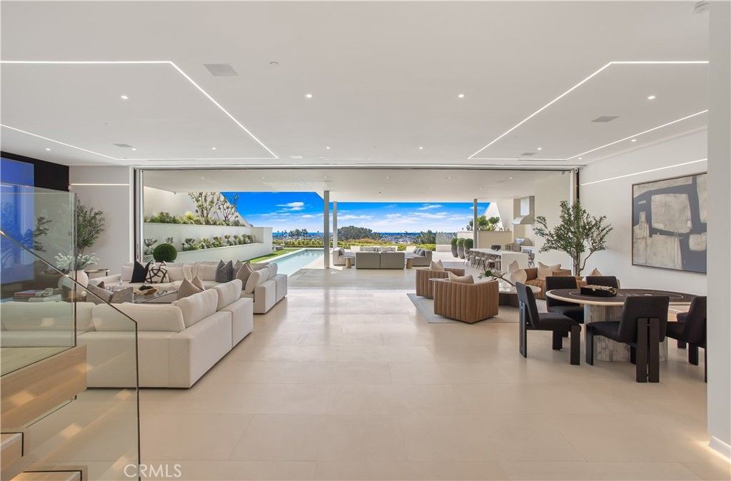 Dining room, Interior, Living room, Recessed Lighting, Water
