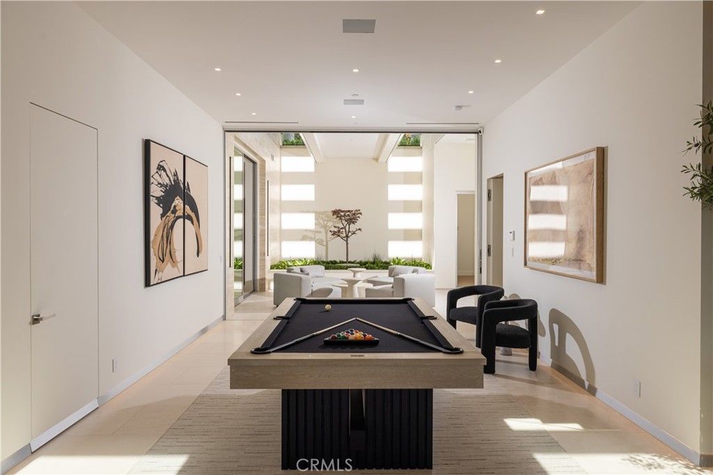 Billiard Table, Game Room, Interior, Recessed Lighting