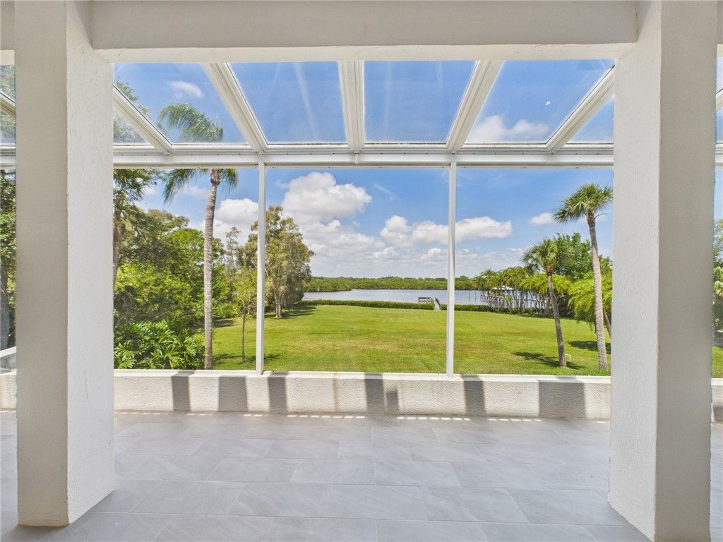 Glass Ceilings, Interior, Sun Room, Water