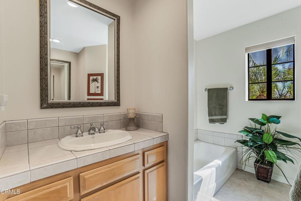 Bathroom, Interior, Recessed Lighting, Tile Countertops