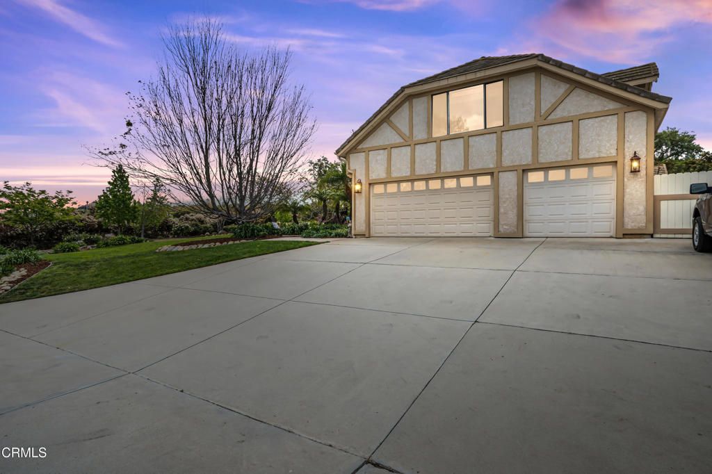 Detached Garage, Exterior
