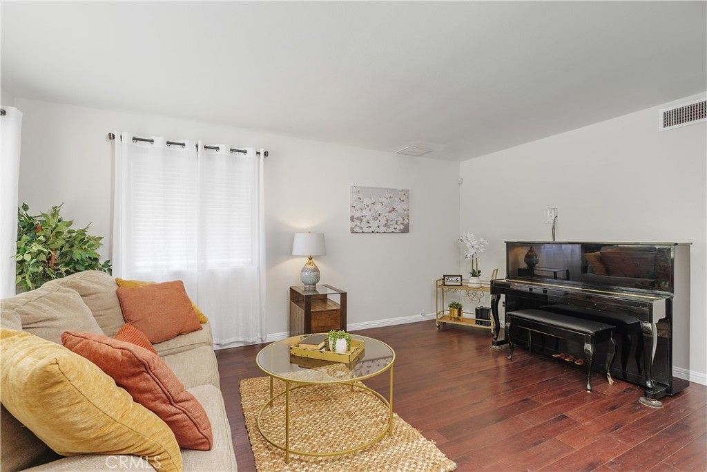 Interior, Living room, Piano, Wood Texture Flooring