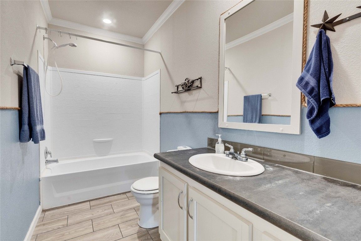 Bathroom, Interior, Recessed Lighting, Wood Texture Flooring