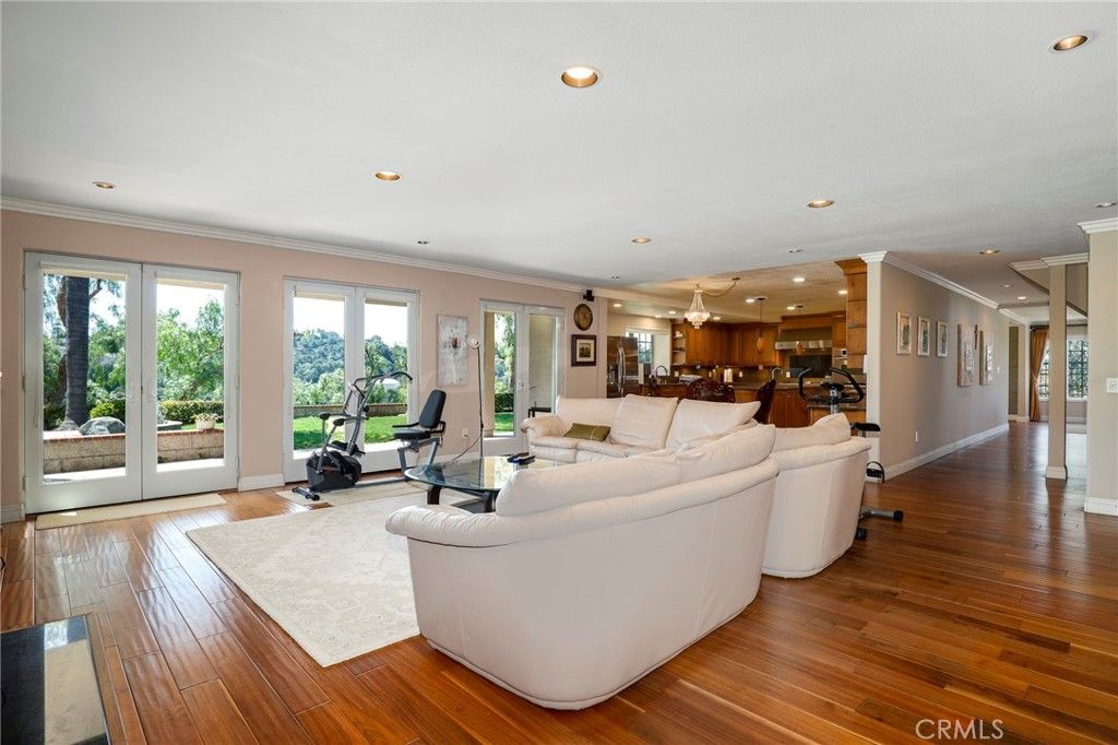 Fitness Equipment, Interior, Kitchen, Living room, Pendant Lights, Recessed Lighting, Wood Texture Flooring