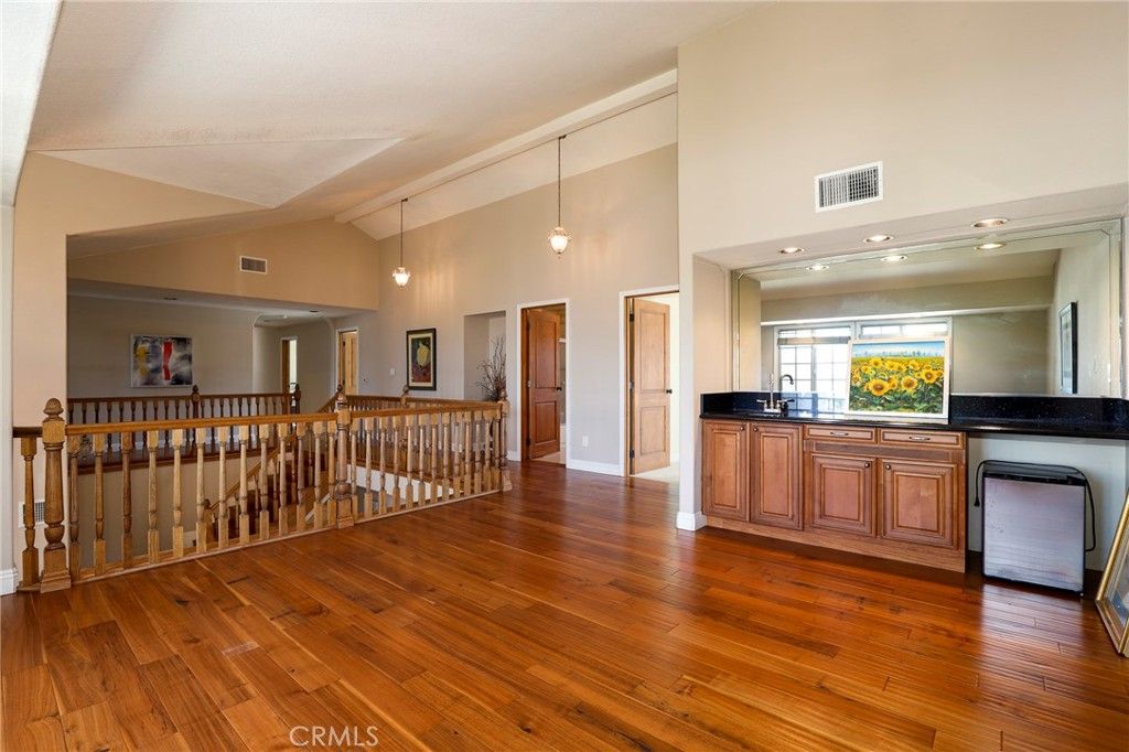 Interior, Pendant Lights, Recessed Lighting, Wood Texture Flooring